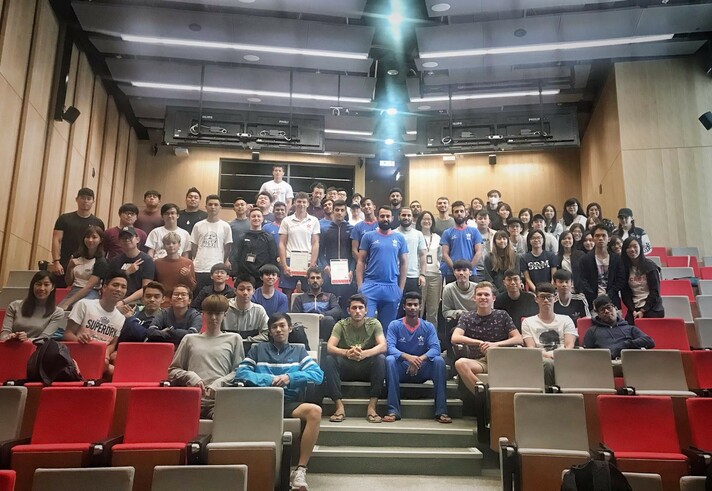 Group photo of Cricket HK Team and students of “Sports Media, Communication & Public Relations” module from Sports and Recreation Management, and Public Relations and Management programmes.